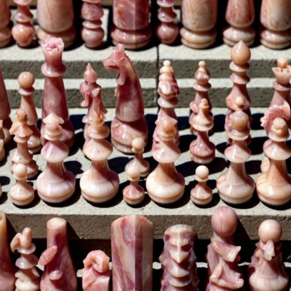 Pink Onyx Chess Set - Image 4